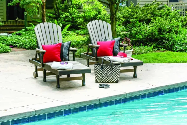 Comfo-Back Chaise Lounge