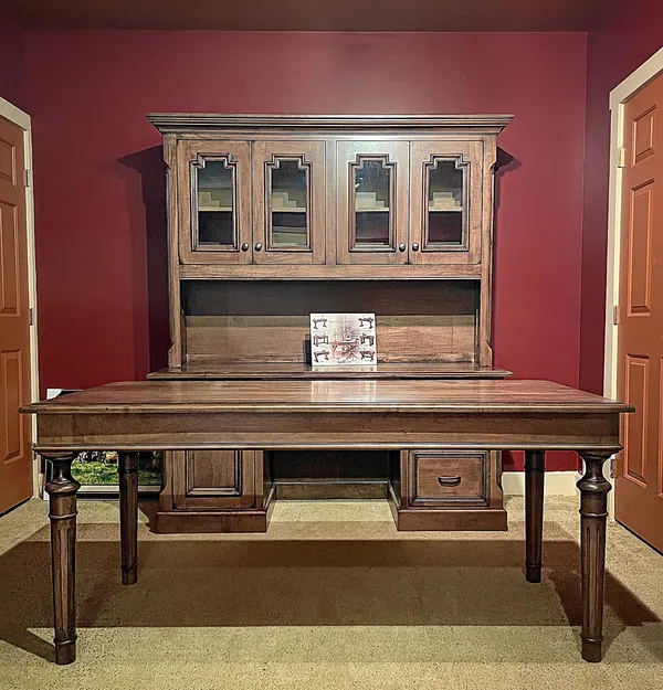 The Kingston Office Collection