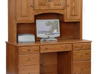 778 Oak Desk with Hutch