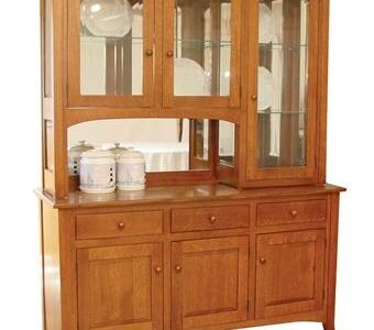 Curve Shaker Hutch