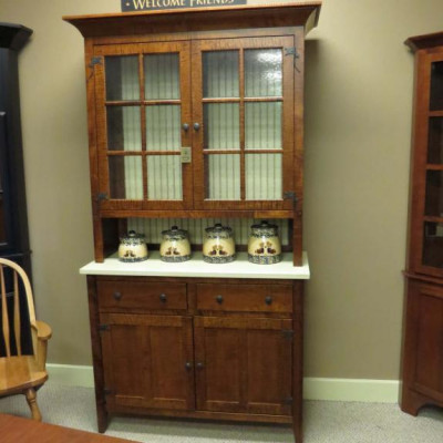 Reproduction Shaker Frontier Hutch