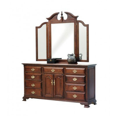 Victoria's Tradition Bedroom Set 72" Dressser