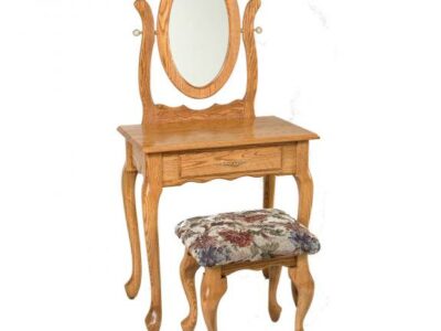#810 29 1/2" Queen Anne Dressing Table / Vanities