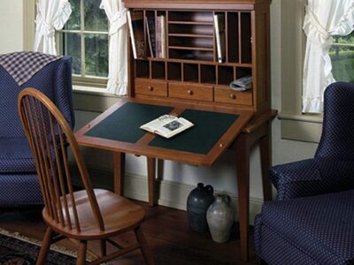 SHR School Master's Desk