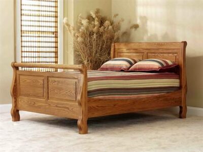 Country Panel Sleigh Bed