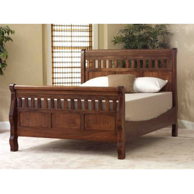 Country Slat-Panel Sleigh Bed