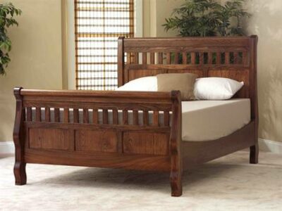 Country Slat-Panel Sleigh Bed