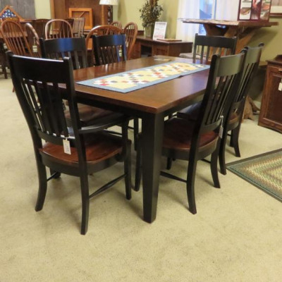 Shaker Frontier Dining Table