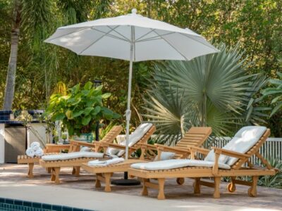 Outdoor Chaise Lounges